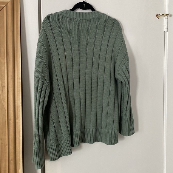 Sweater - Picture 3 of 3